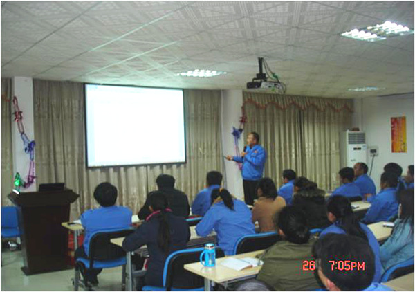 欧陆注册专家老师做《业绩管理与考核》培训